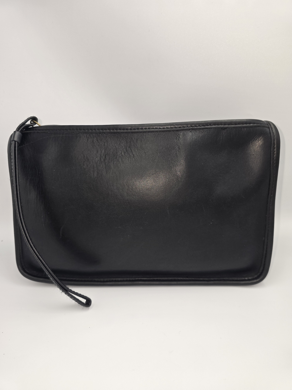 Vintage COACH Black Basic Large Leather Clutch Wristlet NYC USA Pre-1994